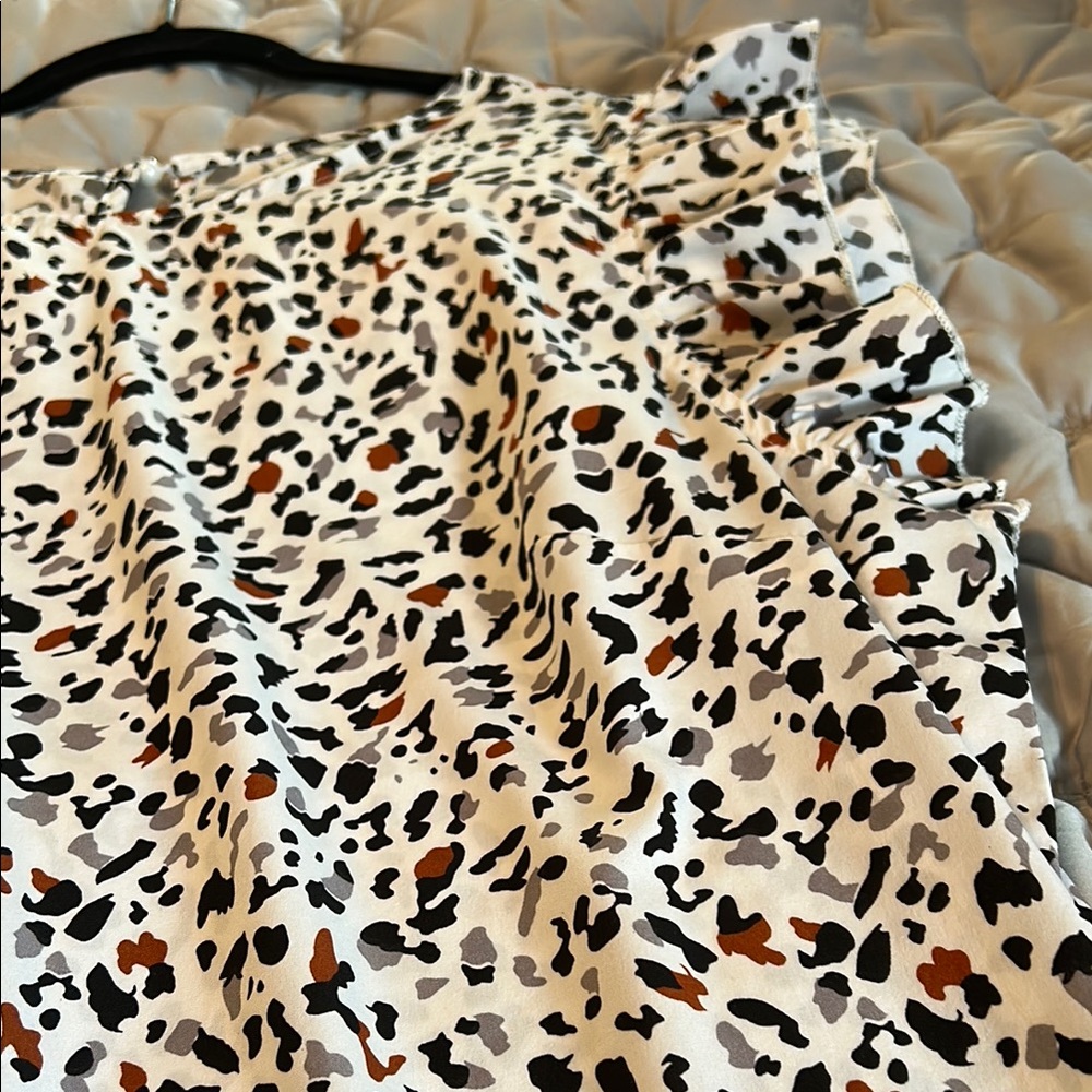5 for 25$
Leopard Print Ruffle Hem dress - Picture 3 of 6